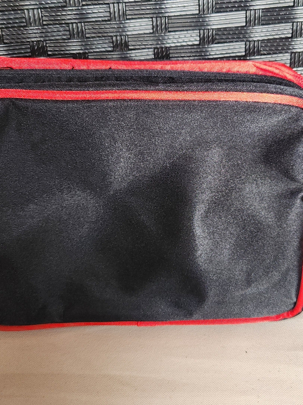YSL Small Champagne Double-sided Cosmetic Bag Black-red Vintage NEW - Picture 5 of 5